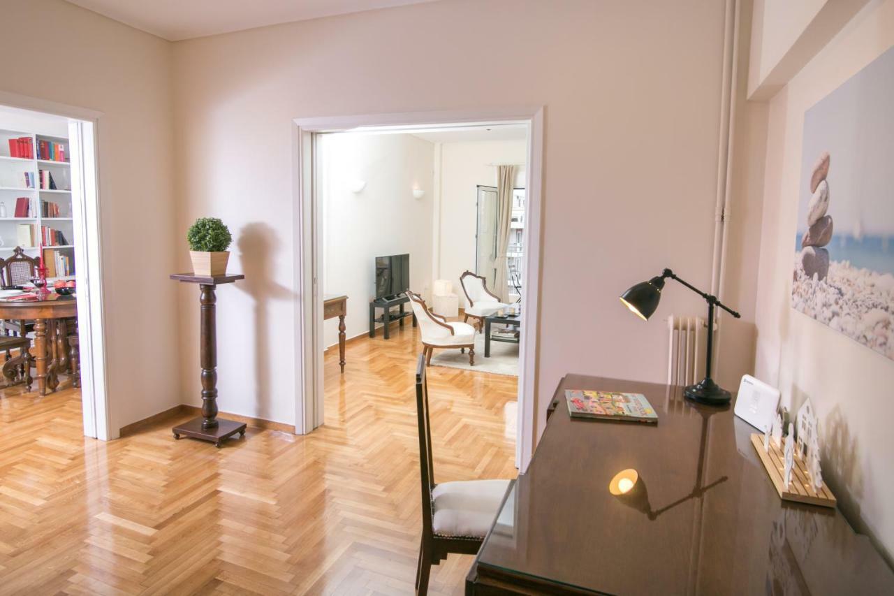Magnificent Luxury Retrostyle Flat Acropolis View Apartment Athens Exterior photo